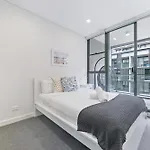 Kozyguru Zetland High Level 2Bed Apt And Parking
