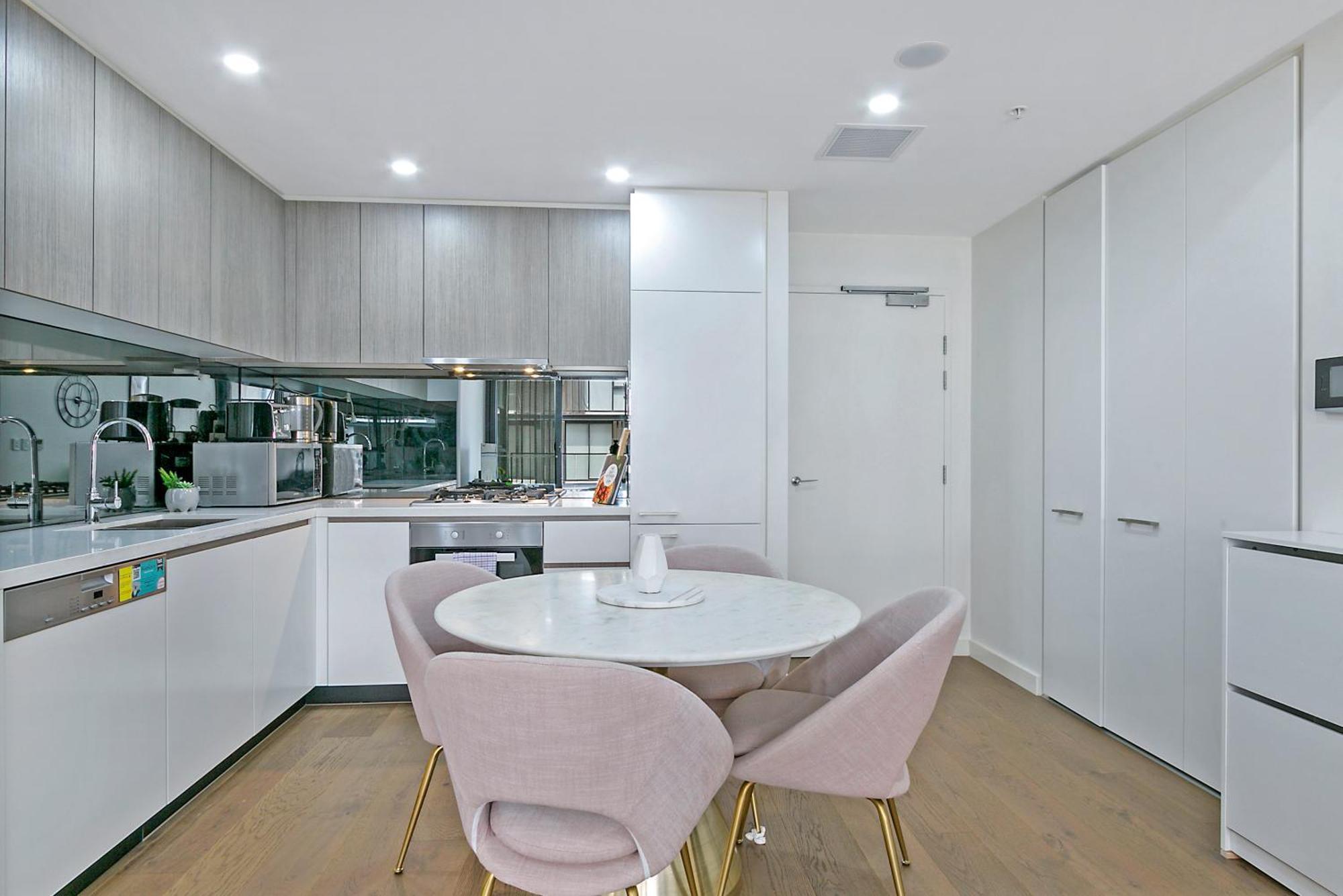 Apartment Kozyguru Zetland High Level 2bed And Parking